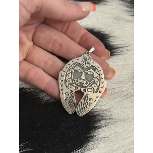 Huge Native American Sterling Silver Indian Skull Chief Headdress Pendant Signed - Picture 8 of 10